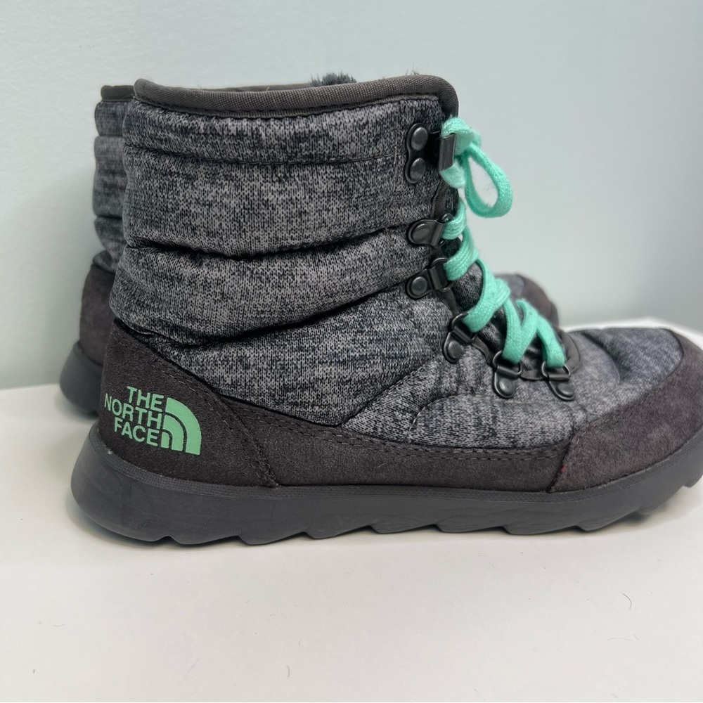 The North Face ThermoBall Lace Up Soft Shell Snow Boots Gray Womens Size US 7 - Picture 9 of 12
